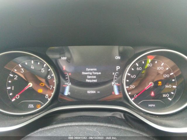 3C4NJDBB9JT320415 Jeep Compass Altitude