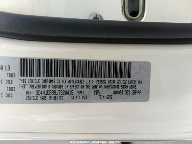 3C4NJDBB9JT320415 Jeep Compass Altitude