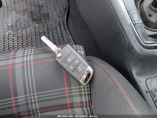 3VW5T7AU1FM097266 Volkswagen GOLF GTI S