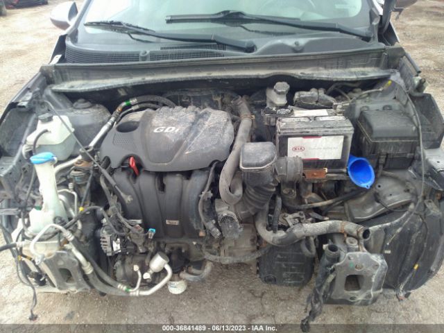 KNDPCCAC4F7793755 KIA Sportage Ex