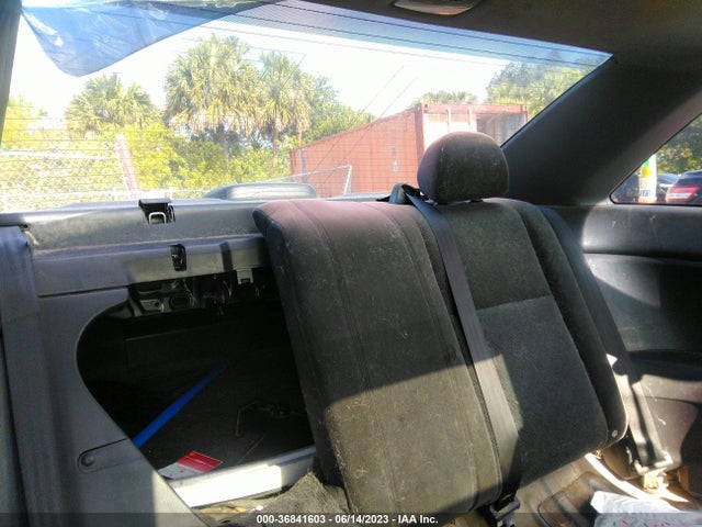 2004 HONDA CIVIC EX VIN: 1HGEM21934L061660