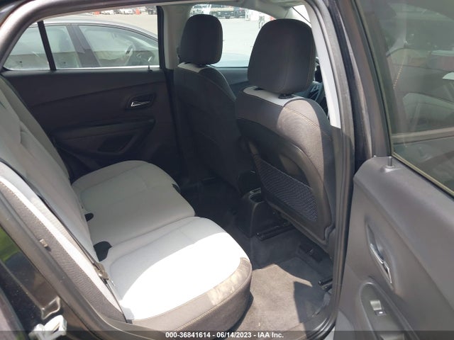 Chevrolet TRAX LS 2020 3GNCJKSB2LL183047 Image 8