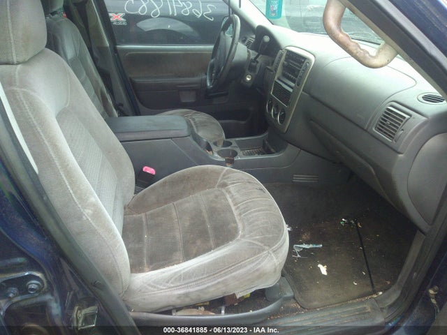2005 FORD EXPLORER XLT VIN: 1FMZU73K15UB96706