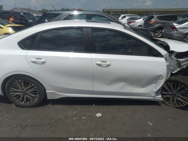 2022 KIA FORTE GT LINE VIN: 3KPF54AD0NE511713