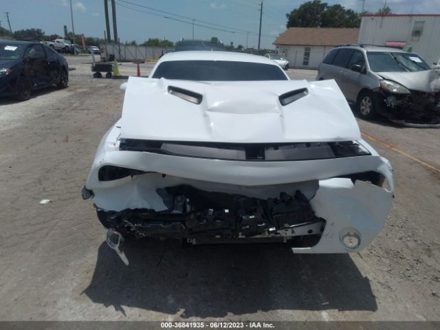 2C3CDZAG6JH310902 Dodge Challenger Sxt Plus