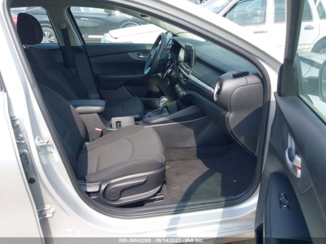 3KPF24AD0ME335897 KIA Forte Lxs