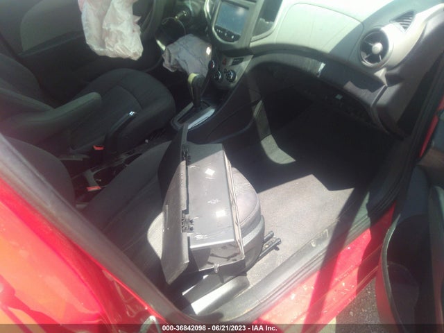 Chevrolet SONIC LT 2014 1G1JC5SH2E4194969 Image 5