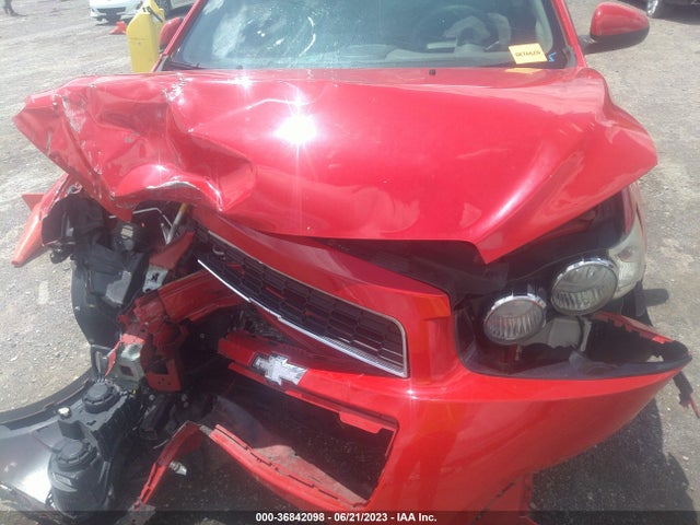 Chevrolet SONIC LT 2014 1G1JC5SH2E4194969 Image 6