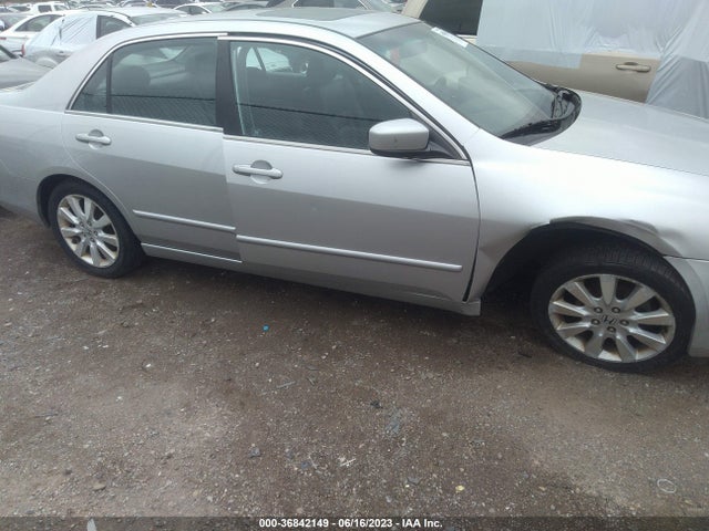 2007 HONDA ACCORD SDN EX-L VIN: 1HGCM66537A095506