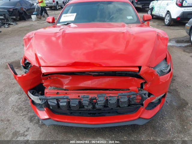 1FA6P8AM1F5388556 Ford Mustang V6