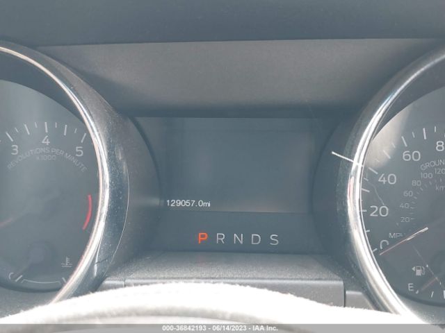 1FA6P8AM1F5388556 Ford Mustang V6