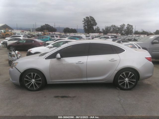 1G4PR5SK6H4118408 Buick Verano Sport Touring