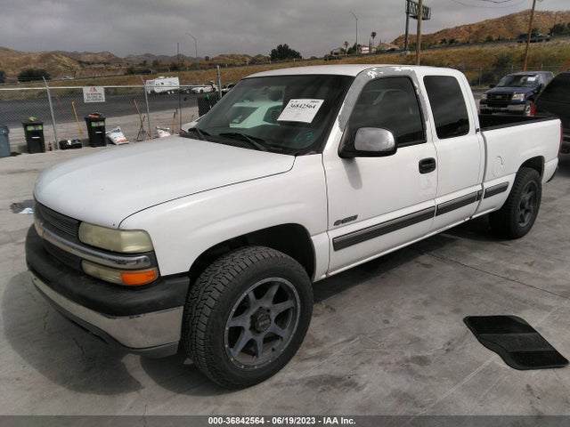 2002 CHEVROLET SILVERADO 1500 LS VIN: 2GCEC19T121428277