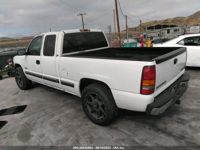 2002 CHEVROLET SILVERADO 1500 LS VIN: 2GCEC19T121428277
