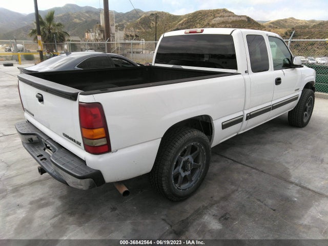 2002 CHEVROLET SILVERADO 1500 LS VIN: 2GCEC19T121428277