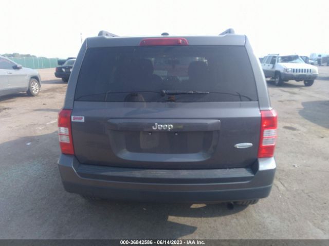 1C4NJPFAXGD792432 Jeep Patriot Latitude