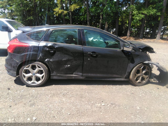 2013 FORD FOCUS ST VIN: 1FADP3L90DL100084