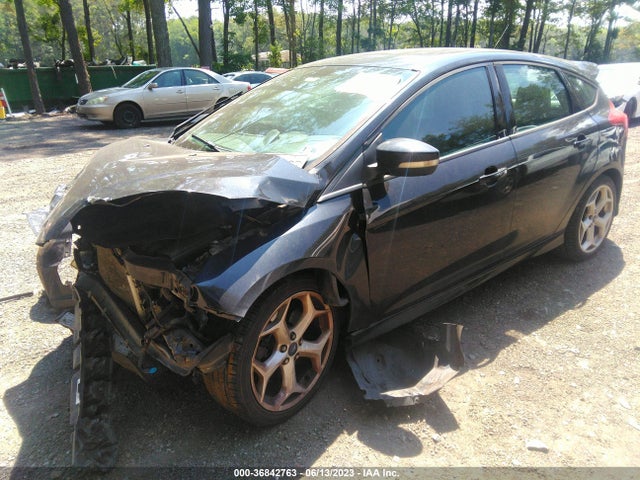 2013 FORD FOCUS ST VIN: 1FADP3L90DL100084