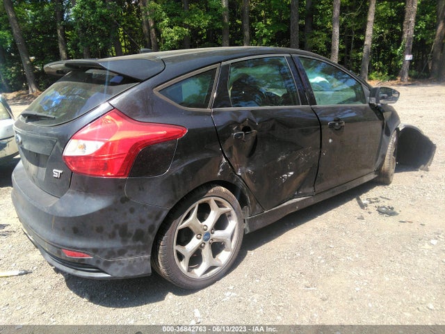 2013 FORD FOCUS ST VIN: 1FADP3L90DL100084