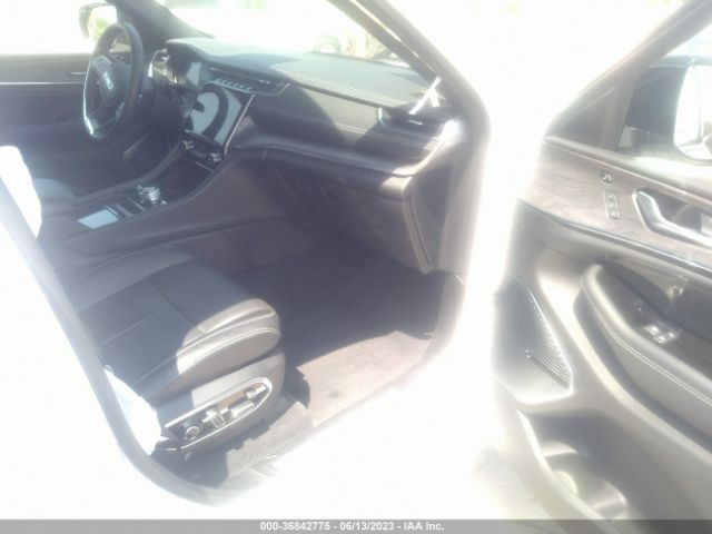 1C4RJKDG8N8509205 Jeep Grand Cherokee L Overland