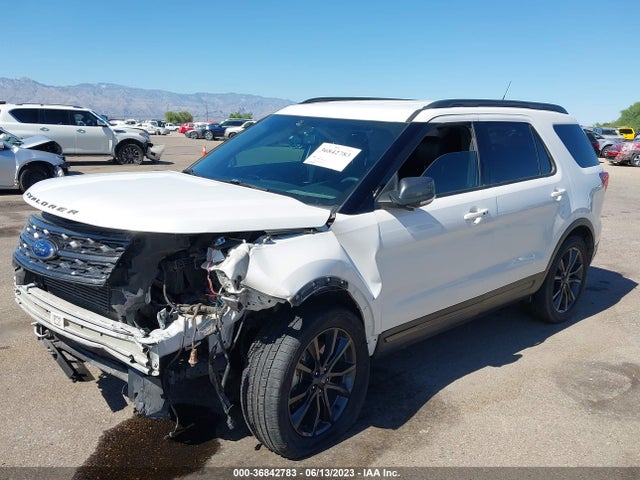 Ford EXPLORER XLT 2018 1FM5K8DHXJGB56937 Image 2