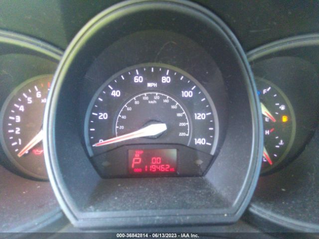 KNADM4A34E6333227 KIA RIO LX