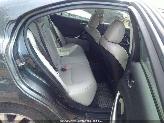 2009 LEXUS IS 250 VIN: JTHCK262195031686
