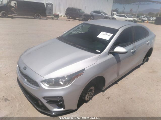 3KPF24AD8ME363866 KIA Forte Lxs