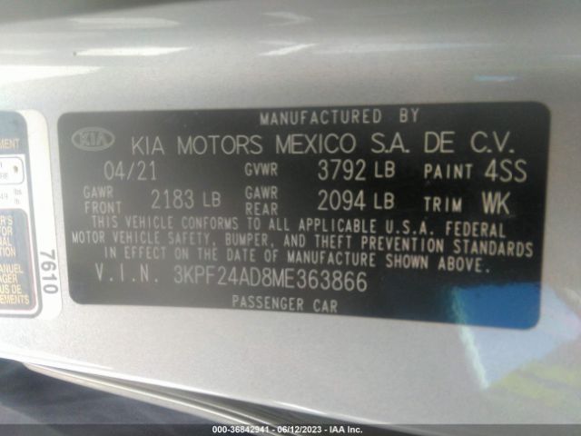 3KPF24AD8ME363866 KIA Forte Lxs