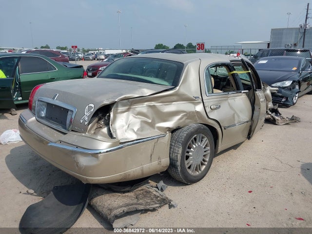 2007 LINCOLN TOWN CAR SIGNATURE LIMITED VIN: 1LNHM82V77Y625789