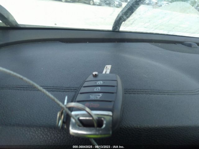 KNDPMCAC6H7117050 KIA Sportage Lx
