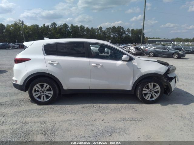 KNDPMCAC6H7117050 KIA Sportage Lx