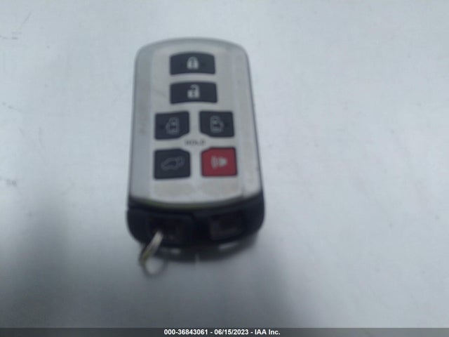 Toyota Sienna Xle Auto Access 2017 5TDYZ3DC4HS822078 Image 3