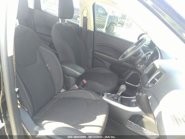 3C4NJCAB6JT468274 Jeep Compass Sport