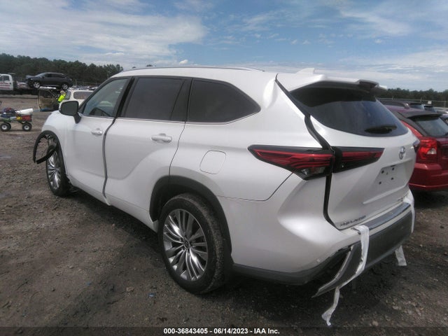 Toyota Highlander Platinum 2022 5TDFZRBH9NS189694 Image 9