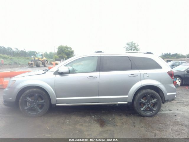 3C4PDCGB3LT268382 Dodge Journey Crossroad