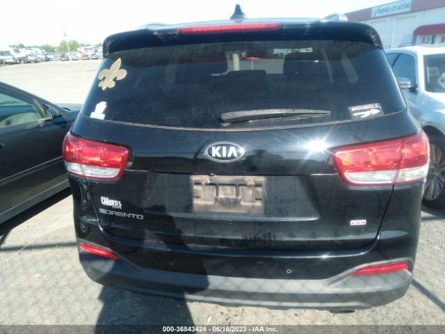 5XYPGDA35GG068129 KIA SORENTO LX