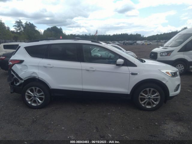 1FMCU9GD0JUB65969 Ford ESCAPE SE