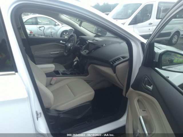 1FMCU9GD0JUB65969 Ford ESCAPE SE