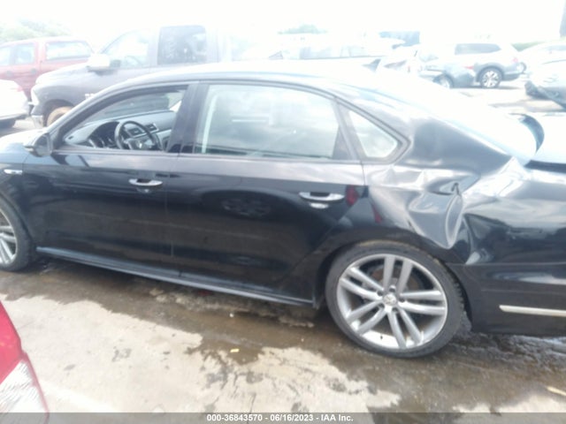 2018 VOLKSWAGEN PASSAT 2.0T S/R-LINE VIN: 1VWAA7A32JC000985