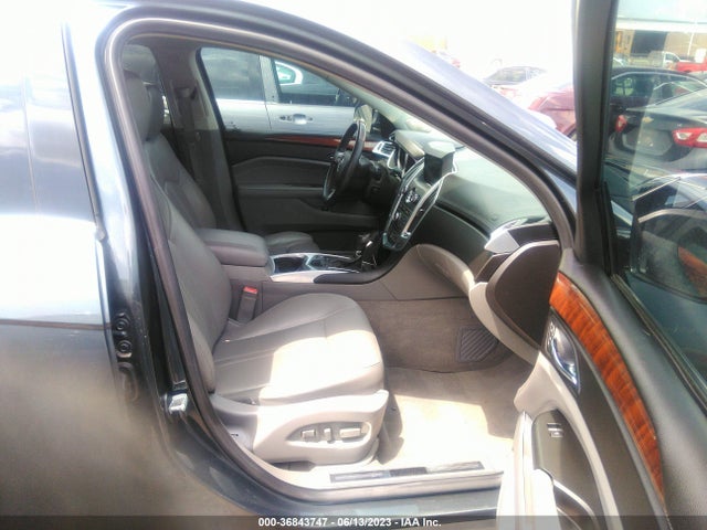 36843747 :رقم المزاد ، 3GYFNAE31CS619525 vin ، 2012 Cadillac Srx Luxury Collection مزاد بيع