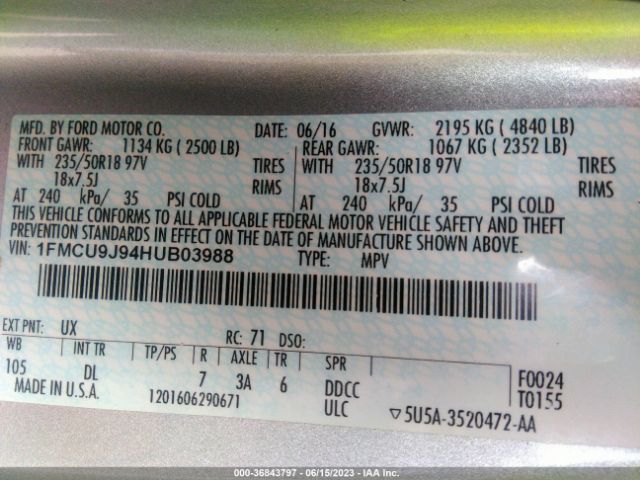 1FMCU9J94HUB03988 Ford Escape Titanium