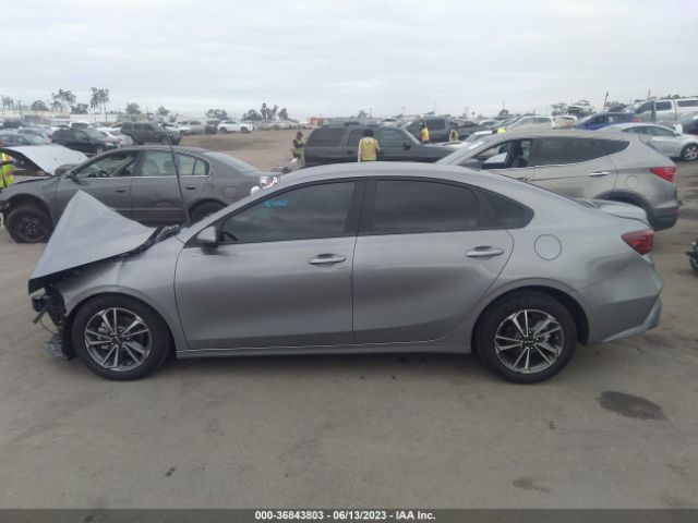 3KPF24AD0NE503068 KIA Forte Lxs