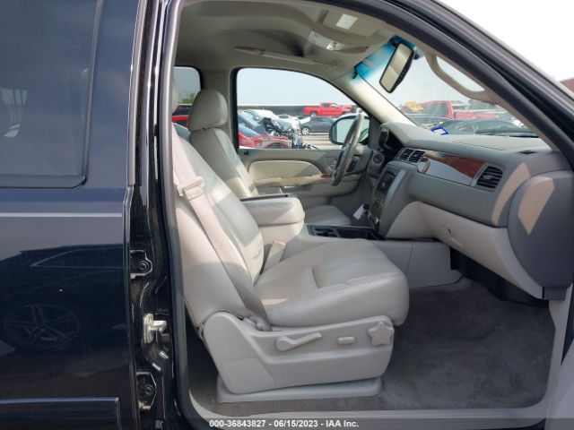 1GKS1KE09ER213143 GMC Yukon Xl Slt