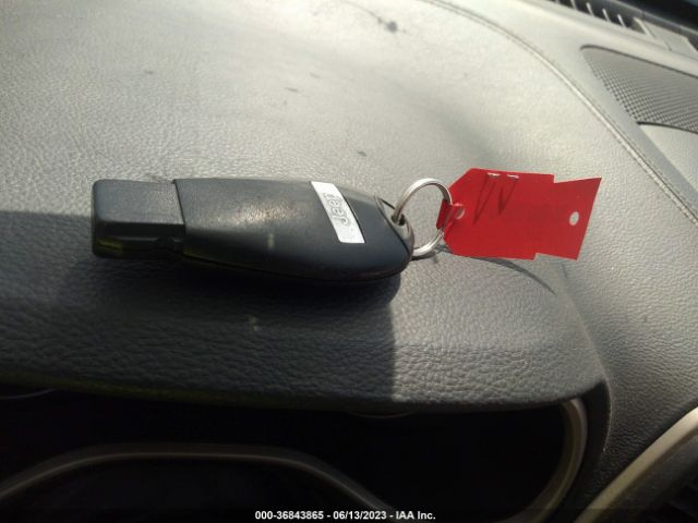 1C4PJLAB8FW660838 Jeep Cherokee Sport