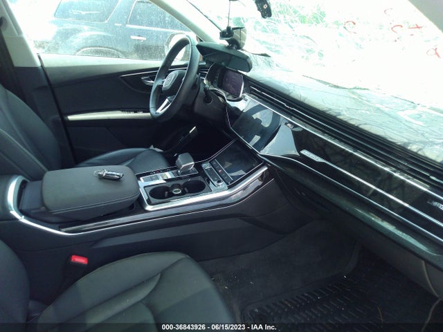 WA1EVAF13LD024040 Audi Q8 Premium Plus