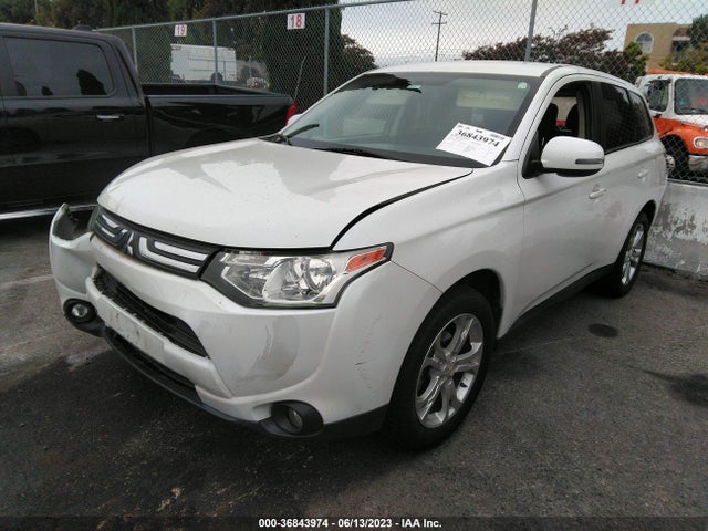 JA4AD3A31EZ019253 Mitsubishi Outlander Se