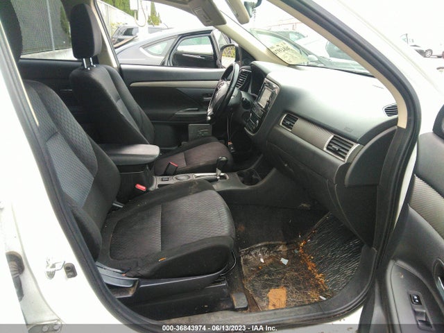 JA4AD3A31EZ019253 Mitsubishi Outlander Se