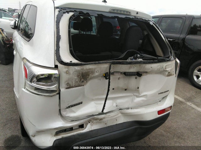 JA4AD3A31EZ019253 Mitsubishi Outlander Se