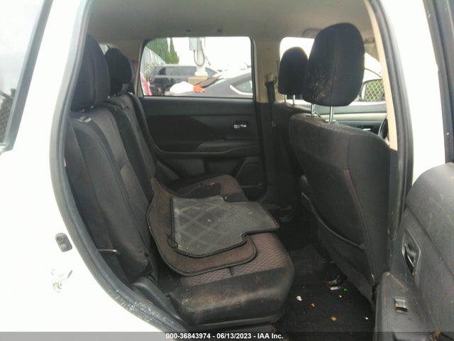 JA4AD3A31EZ019253 Mitsubishi Outlander Se